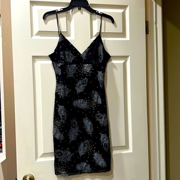 Syrup Women’s L Black w Silver Feather Sequence Spaghetti Strap Slip Dress - Picture 2 of 8